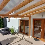 아파트 Village Premium By Cesky Krumlov Adults Only Strizov